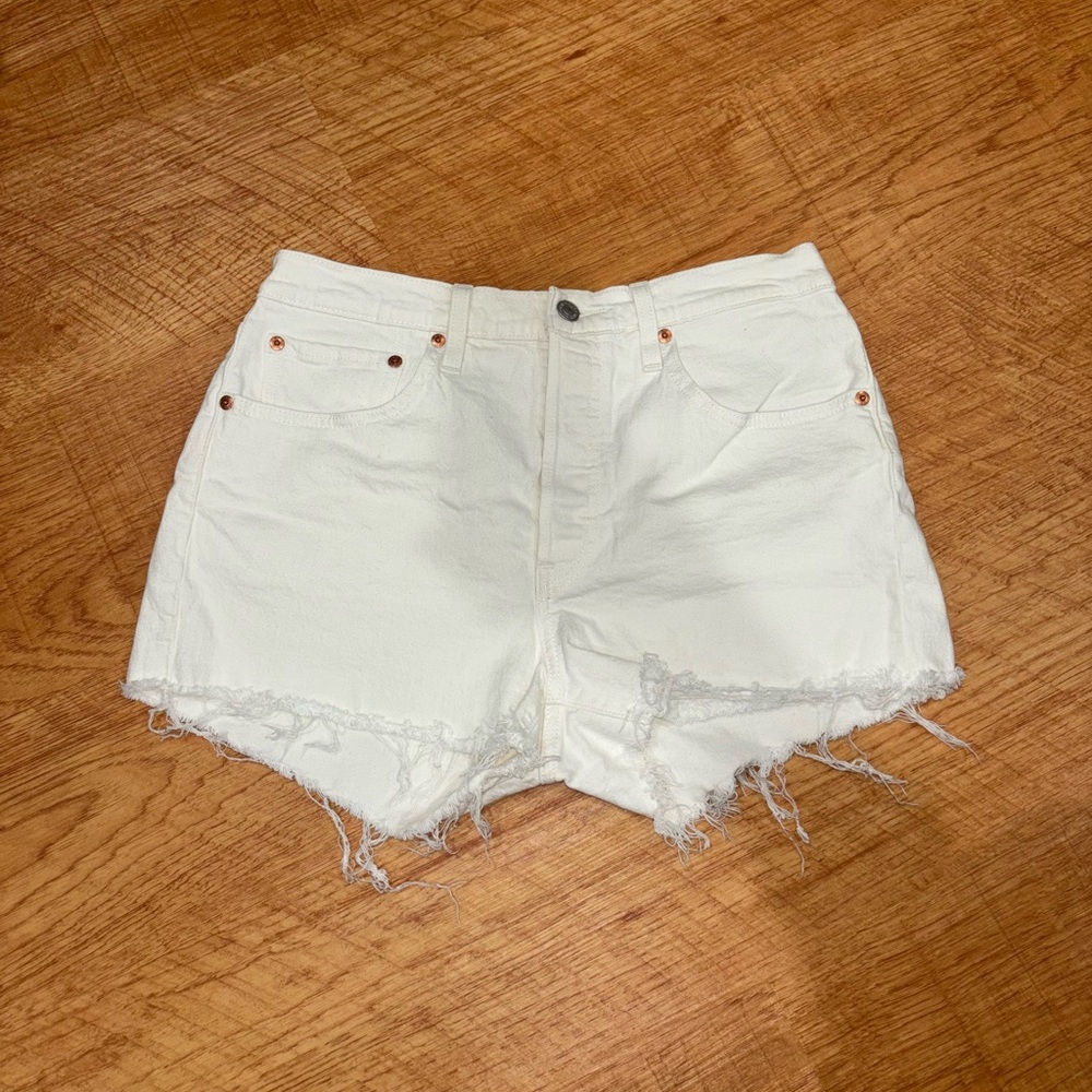 White high waist 501 levi shorts
